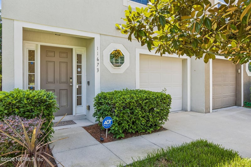 11673 Hickory Oak Dr, Jacksonville, FL 32218