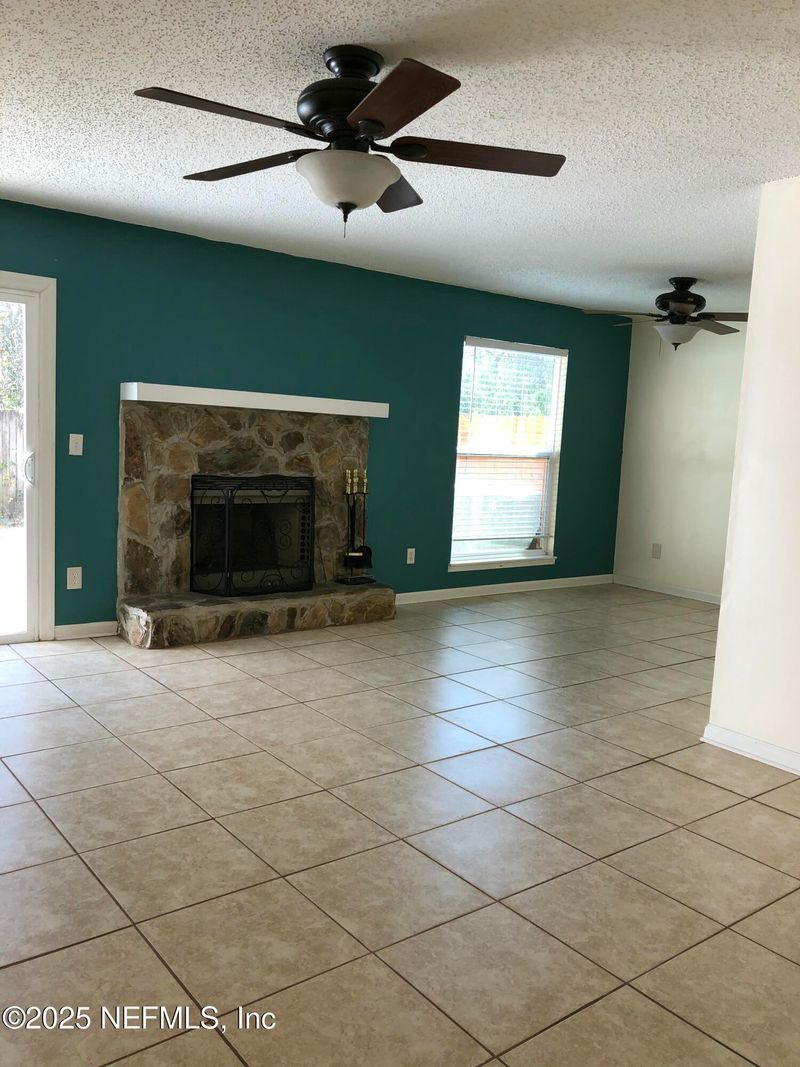 11679 Tanager Dr, Jacksonville, FL 32225