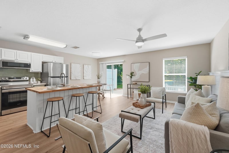 11693 Hickory Oak Dr, Jacksonville, FL 32218