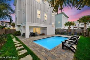 117 5th St, St Augustine, FL 32080
