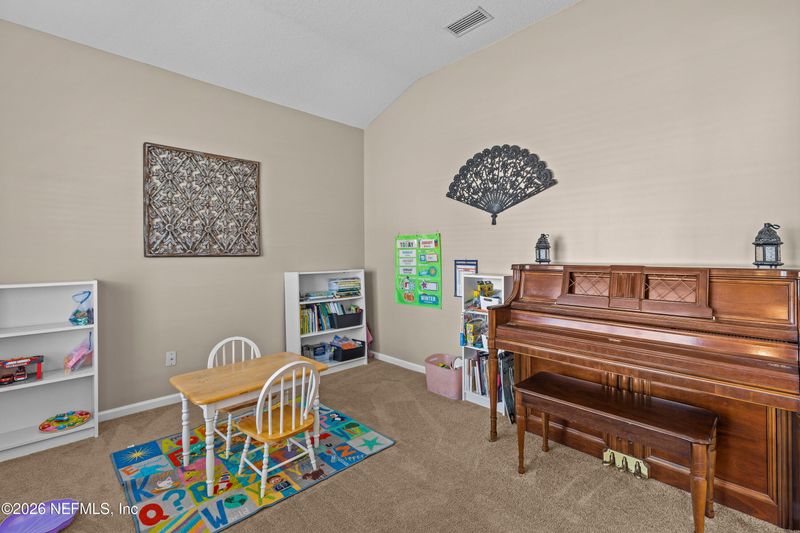 11714 Raindrop Rd, Jacksonville, FL 32219