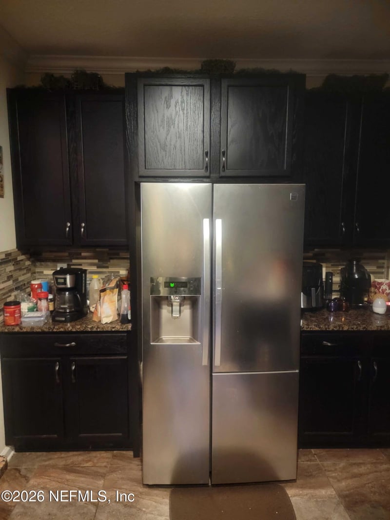 11722 Parker Lakes Dr, Jacksonville, FL 32221