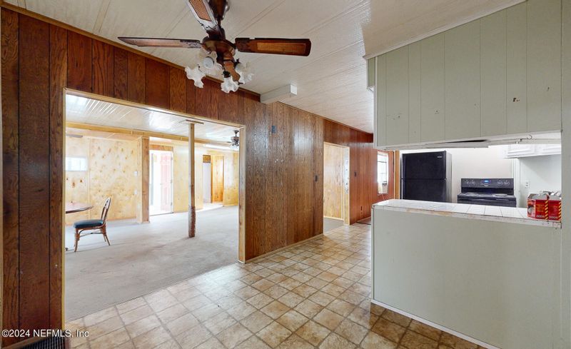11743 Simmons Rd, Jacksonville, FL 32218
