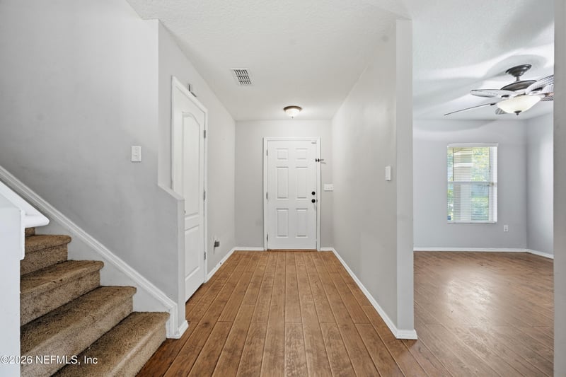 11756 Silver Hill Dr, Jacksonville, FL 32218