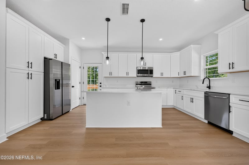 1177 Floyd St, Fleming Island, FL 32003