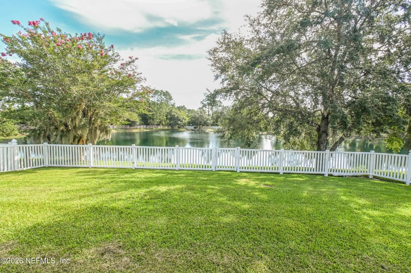 11793 Huckleberry Trl E, Macclenny, FL 32063