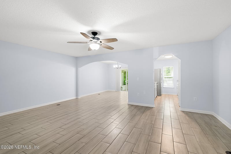 11826 Lake Bend Cir, Jacksonville, FL 32218