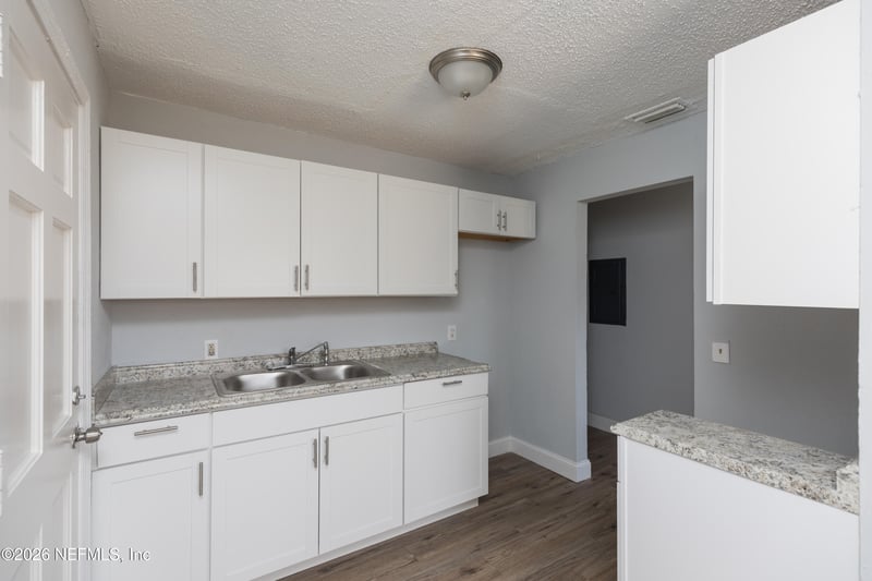 1185 W 20th St, Jacksonville, FL 32209