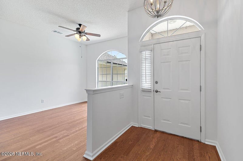12009 Sunchase Dr, Jacksonville, FL 32246