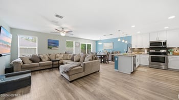 12068 Versailles St, Jacksonville, FL 32224