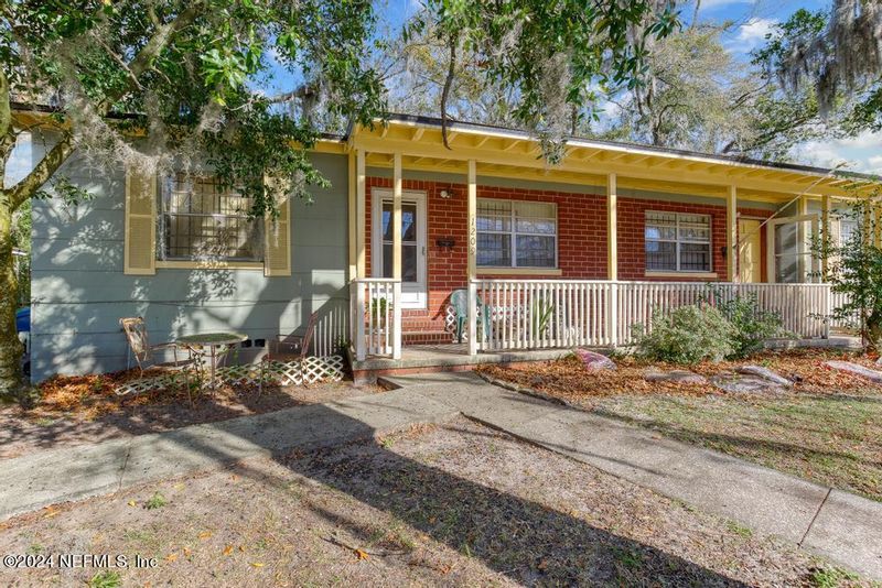 1207 Bretta St, Jacksonville, FL 32211