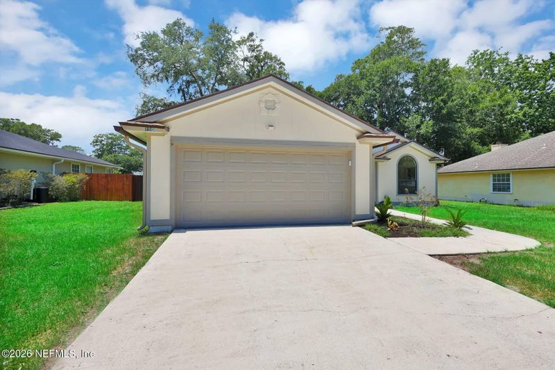 1208 Dorwinion Dr, Jacksonville, FL 32225