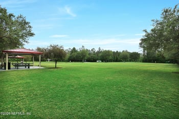 121 Chatsworth Dr, St Johns, FL 32259