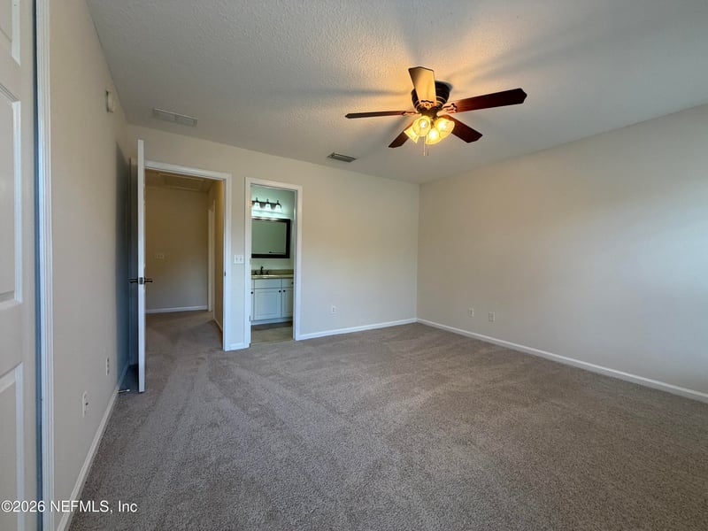 1211 Southern Stream Ct, St Johns, FL 32259