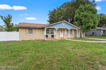1214 Cimmaron Dr, Orange Park, FL 32065