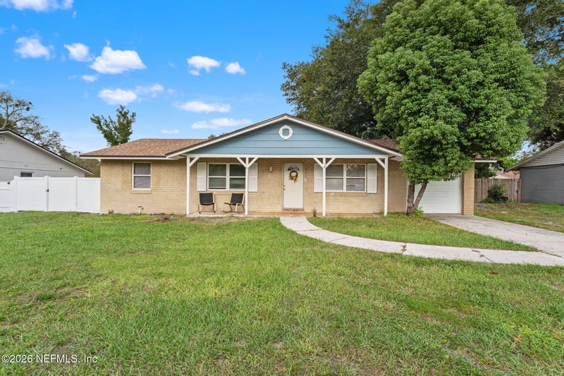 1214 Cimmaron Dr, Orange Park, FL 32065