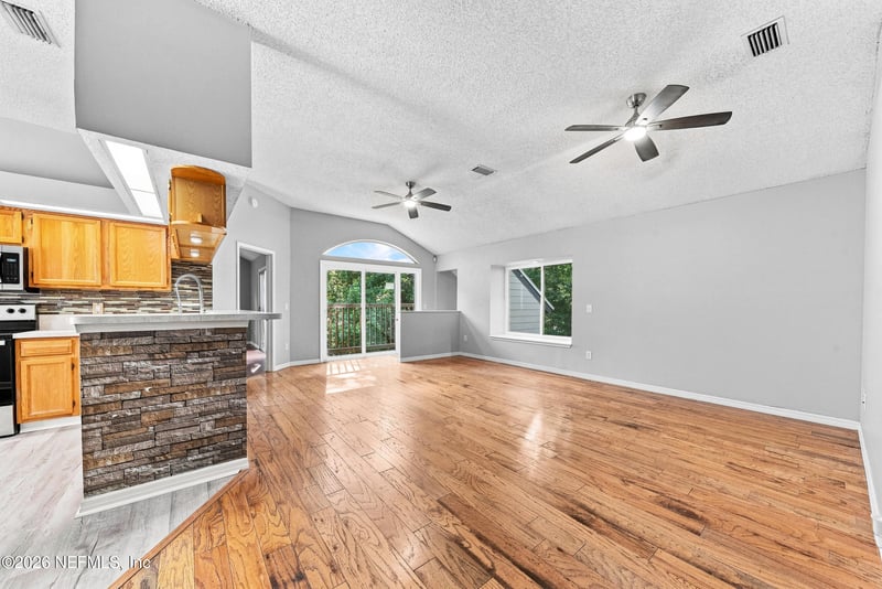 1215 Radis Pl, Jacksonville, FL 32225