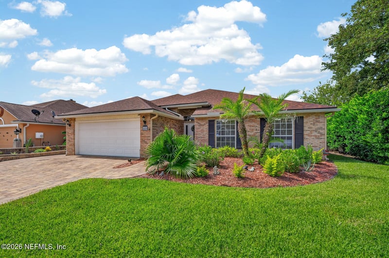 12156 Cedar Trace Dr N, Jacksonville, FL 32246