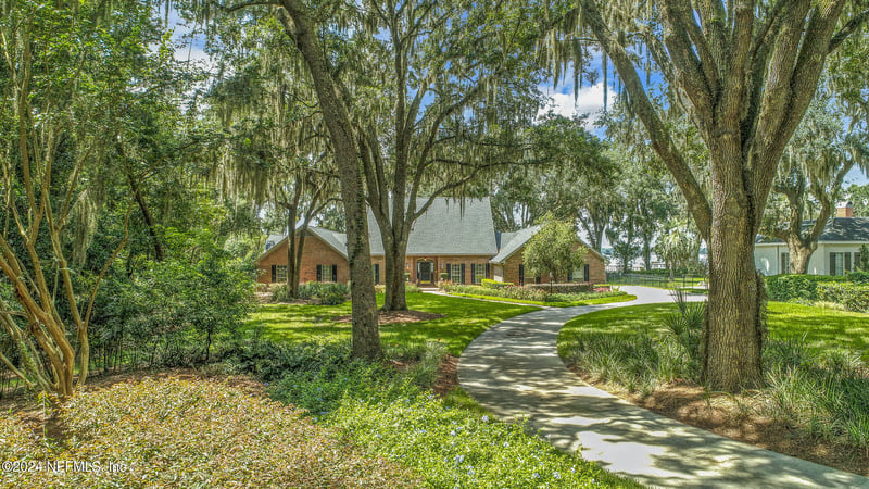 1220 Journeys End Ln, Jacksonville, FL 32223
