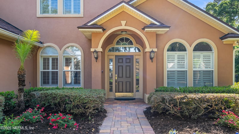 1221 Queens Island Ct, Jacksonville, FL 32225