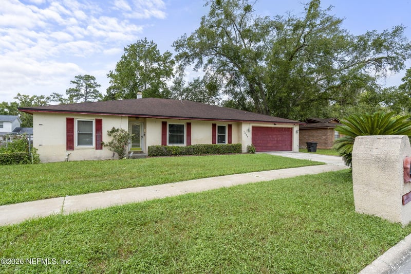 1222 Squirrel Ln S, Jacksonville, FL 32218