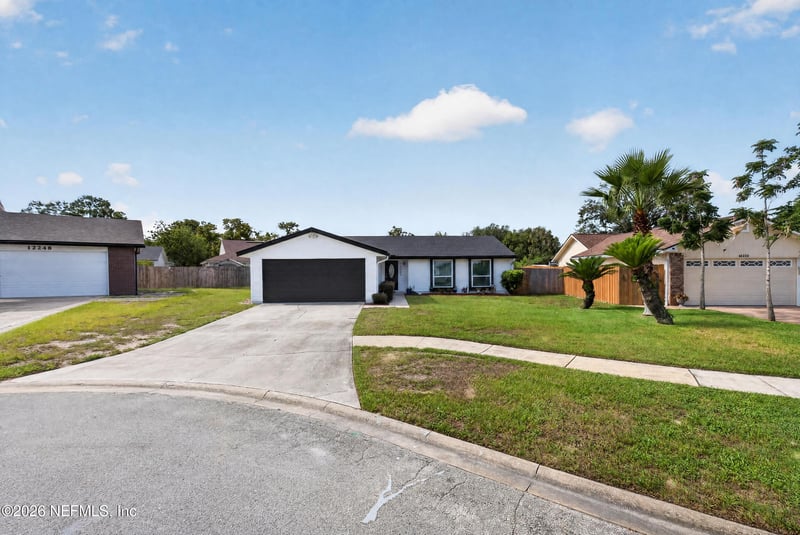 12240 Chippenham Ct, Jacksonville, FL 32225