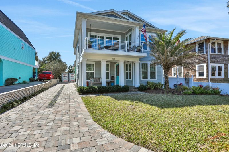 123 Bowles St, Neptune Beach, FL 32266