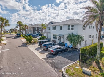 123 Margaret St, Neptune Beach, FL 32266