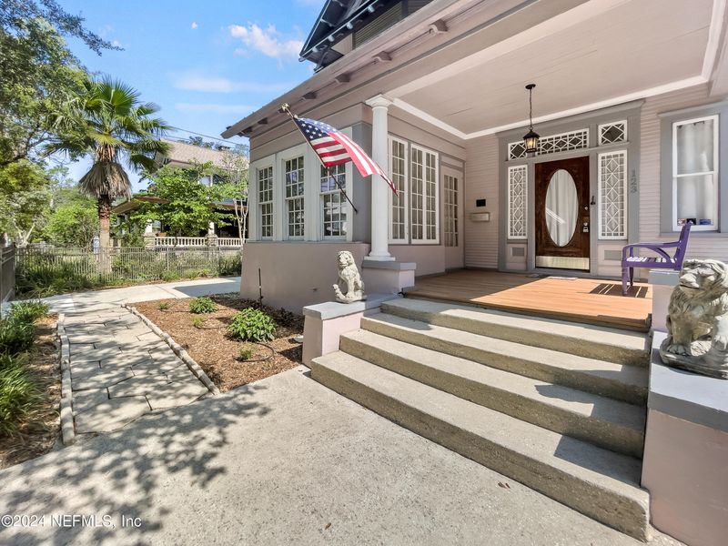 123 W 10th St, Jacksonville, FL 32206