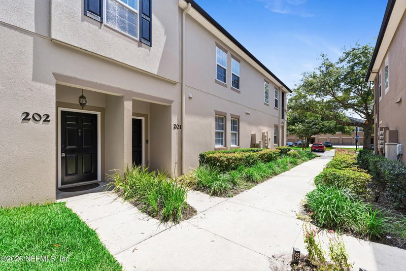 12301 Kernan Forest Blvd #202, Jacksonville, FL 32225