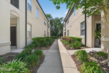12301 Kernan Forest Blvd #302, Jacksonville, FL 32225