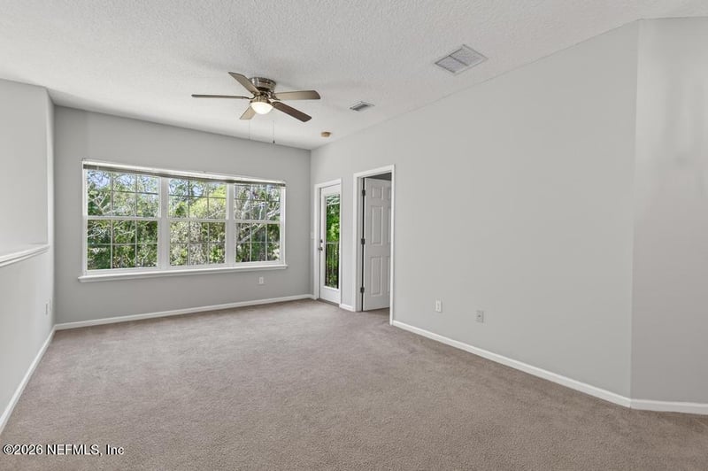 12301 Kernan Forest Blvd #302, Jacksonville, FL 32225