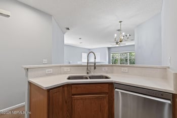 12301 Kernan Forest Blvd #302, Jacksonville, FL 32225
