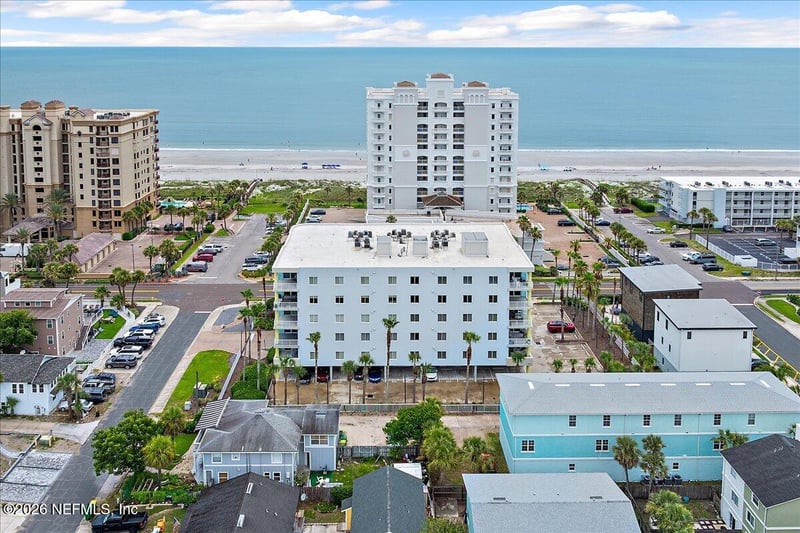 1236 1st St N #305, Jacksonville Beach, FL 32250