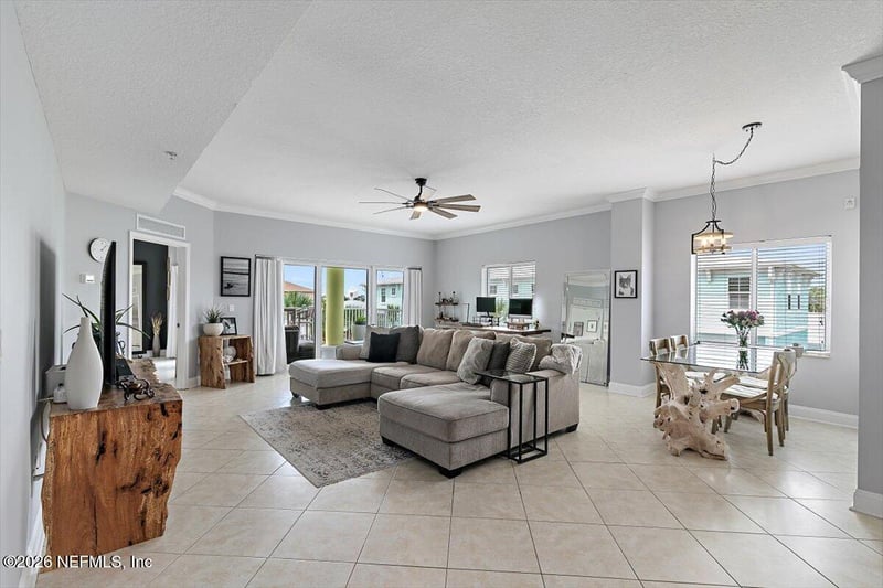 1236 1st St N #305, Jacksonville Beach, FL 32250