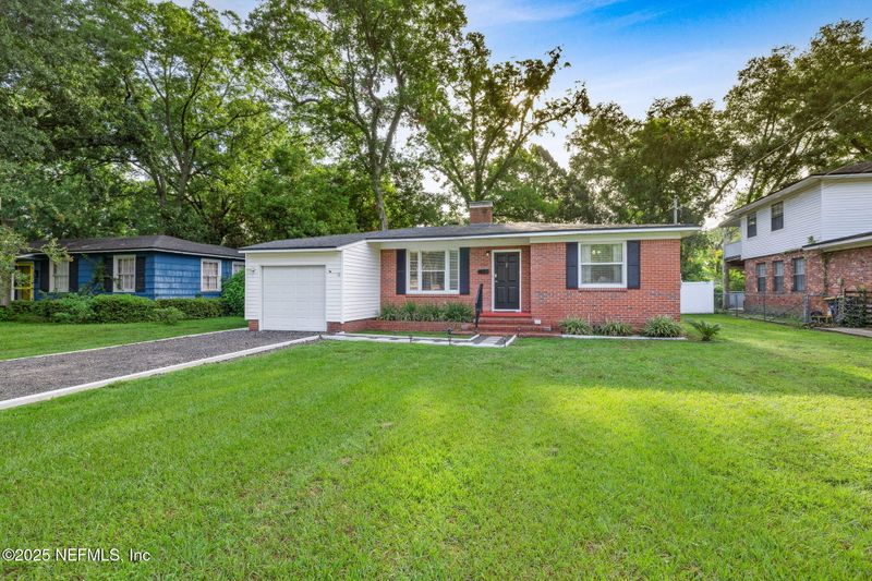 1237 Murray Dr, Jacksonville, FL 32205