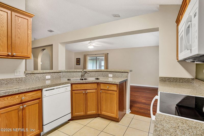 12396 Hickory Forest Rd, Jacksonville, FL 32226