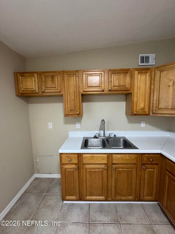 1240 S Briarcliff Rd S, Jacksonville, FL 32218