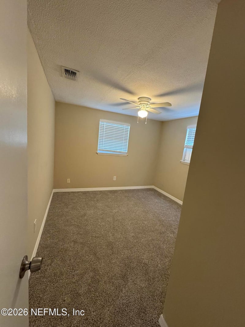 1240 S Briarcliff Rd S, Jacksonville, FL 32218