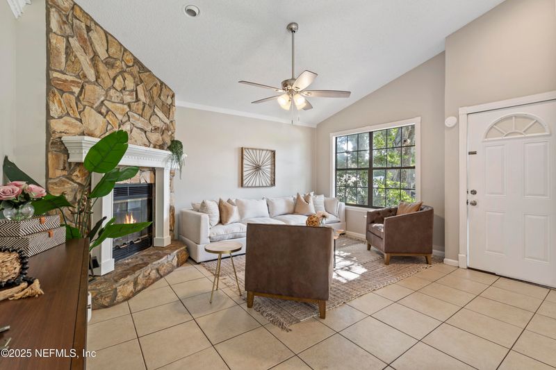 1249 Bordeaux Pl #B, Orange Park, FL 32065