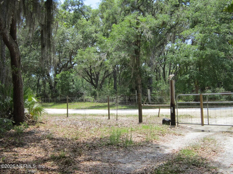 125 Kirby Ln, Melrose, FL 32666