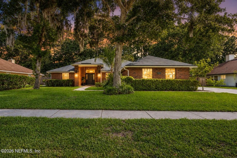 12513 Gately Oaks Ln E, Jacksonville, FL 32225