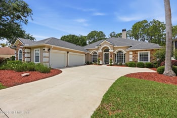 1252 N Burgandy Trl, Jacksonville, FL 32259