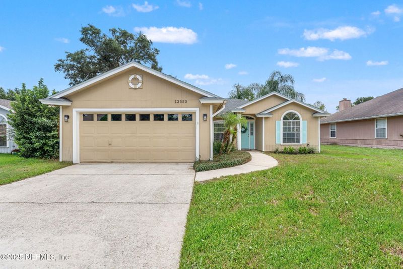 12550 N Windy Willows Dr, Jacksonville, FL 32225