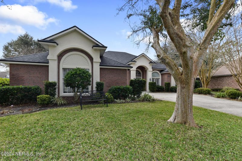 12566 Highview Dr, Jacksonville, FL 32225