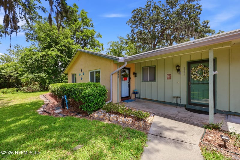 1259 The Grove Rd, Orange Park, FL 32073