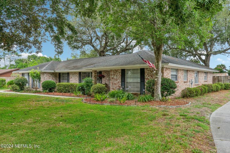 127 Ridgefield Ct, Orange Park, FL 32065