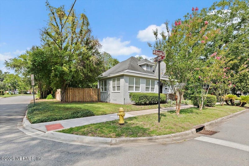 1272 Donald St, Jacksonville, FL 32205