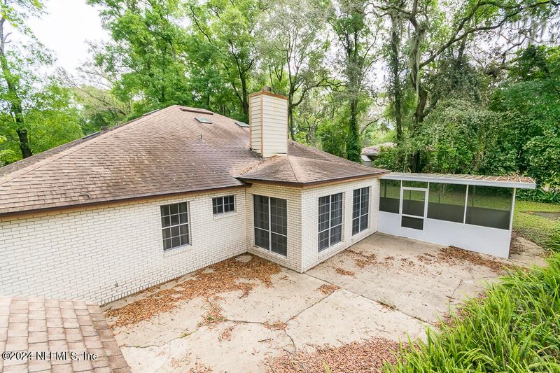 12730 Longview Dr E, Jacksonville, FL 32223
