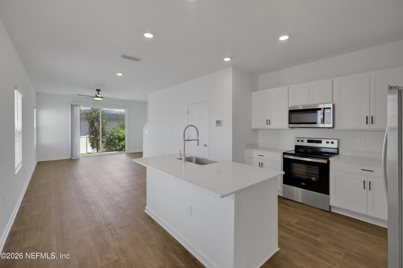 12743 Barrack Ln, Jacksonville, FL 32218